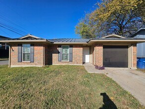 Building Photo - Coming soon