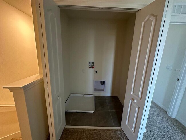 Building Photo - 2017 King Ranch St