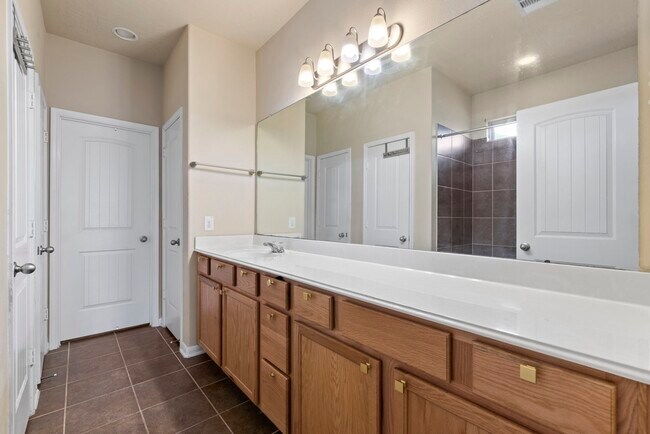 Building Photo - 8107 Sweetstone Grove Ct