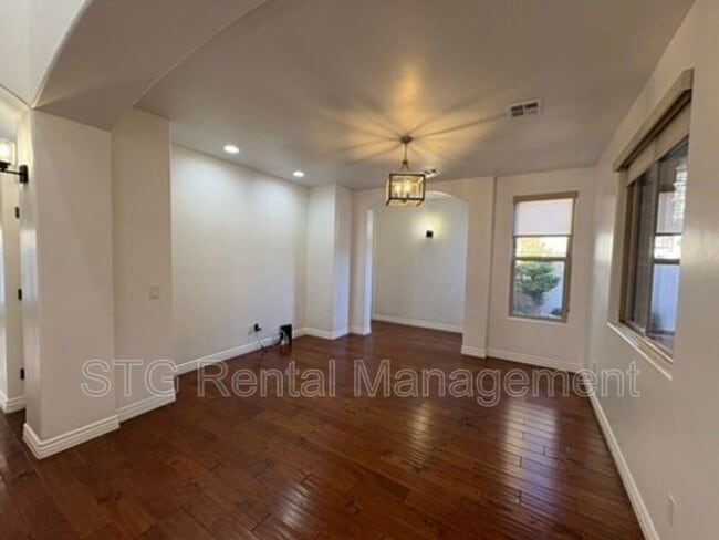 Building Photo - 668 Rio Virgin Dr