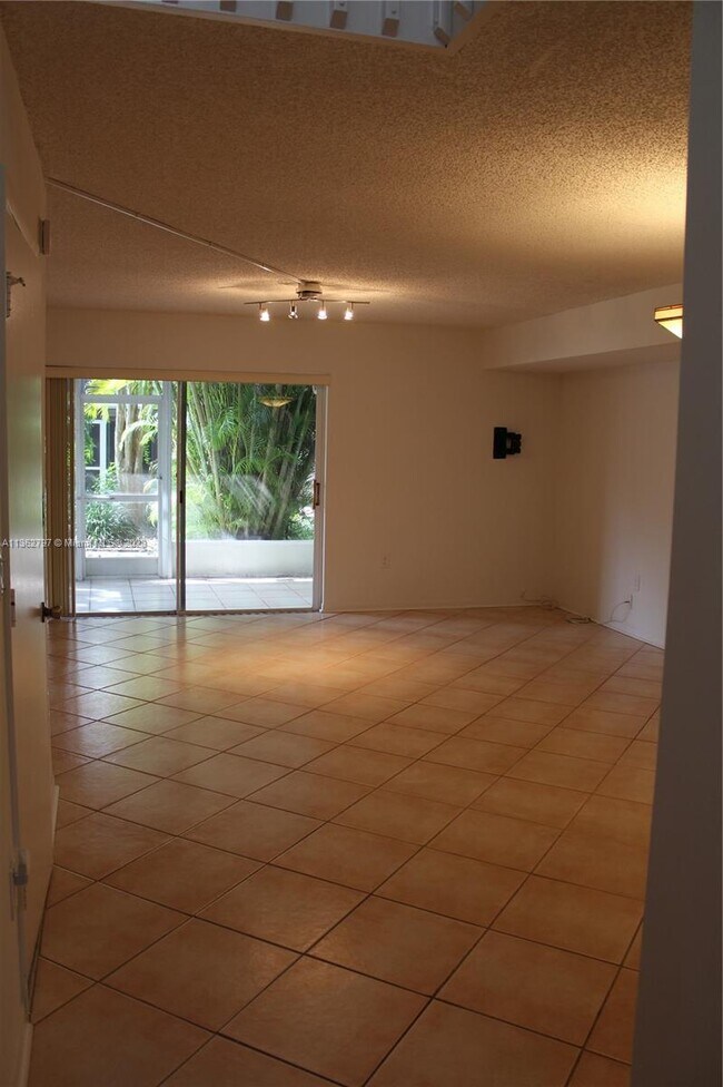 Building Photo - 9708 NW 24th Ct