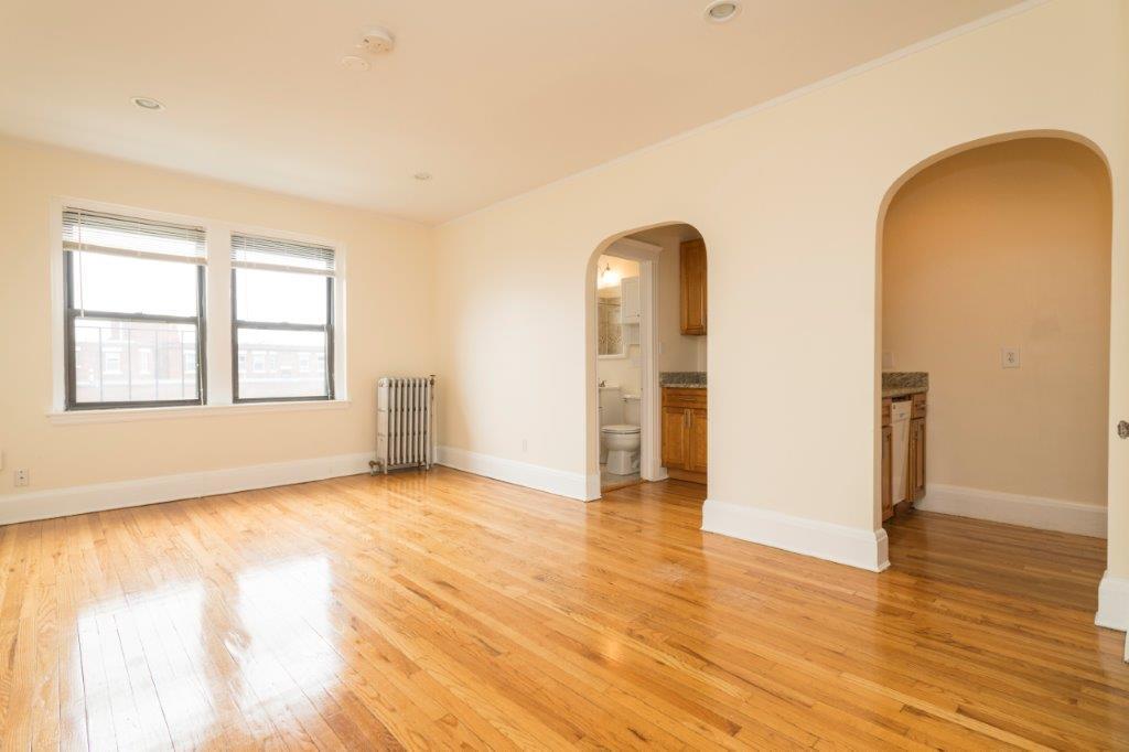 Building Photo - 123 Highland Ave
