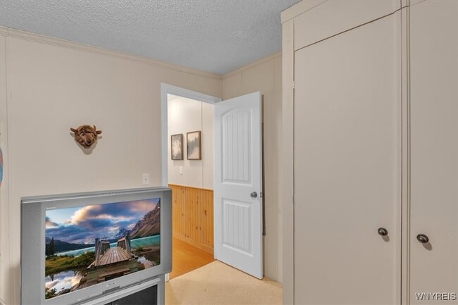 Building Photo - 8A Sun up