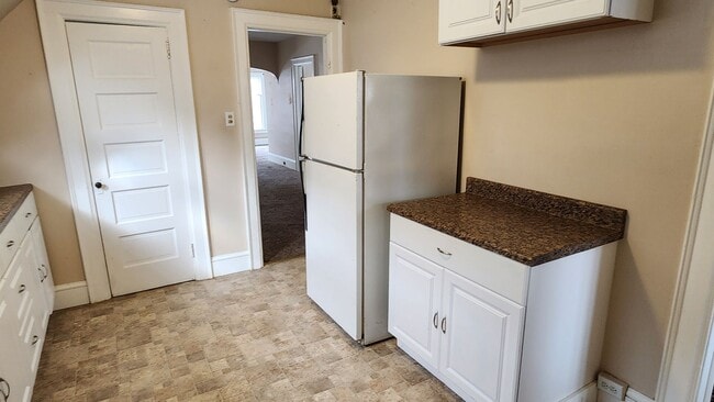 Building Photo - Remodeled Two Bedroom Apartment in the Heart of Olean NY!