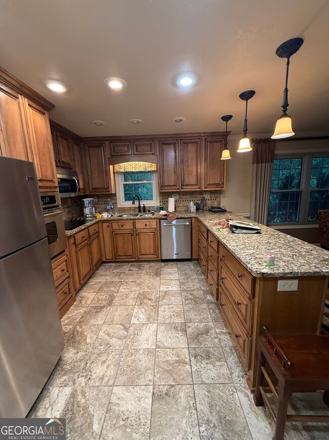 Building Photo - 2905 River Rd