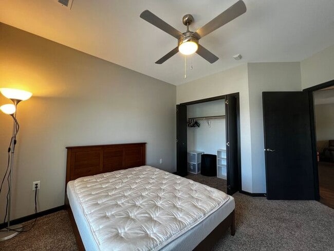 Building Photo - $1,700 | 2 Bedroom, 2 Bathroom CONDO | Pet...