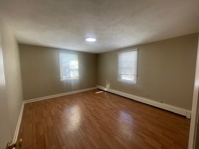 Building Photo - 125 Common St