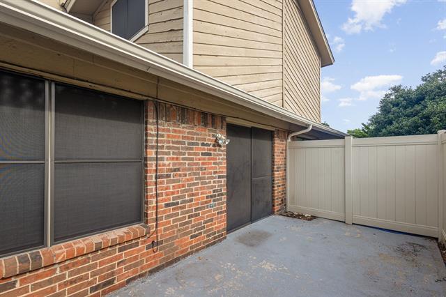 Building Photo - 2240 Tarpley Rd