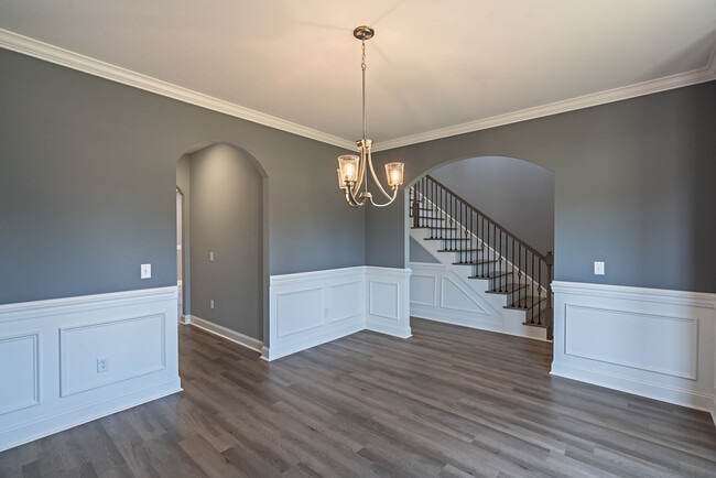 Building Photo - 281 Cypress Creek Dr NE