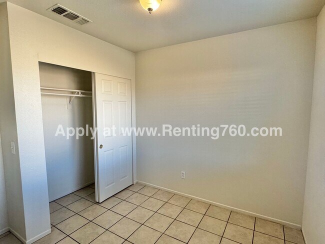 Building Photo - 7237 Murray Ln