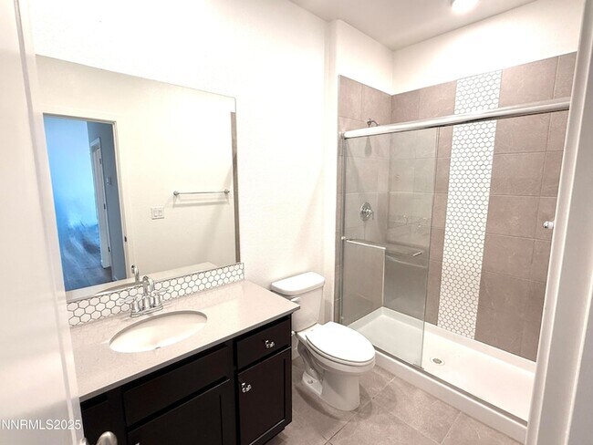 Building Photo - 556 Vaquero Ct