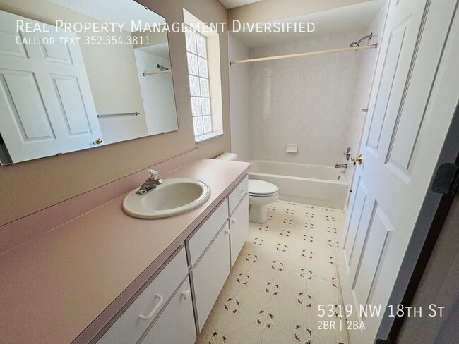 Building Photo - 5319 NW 18th St