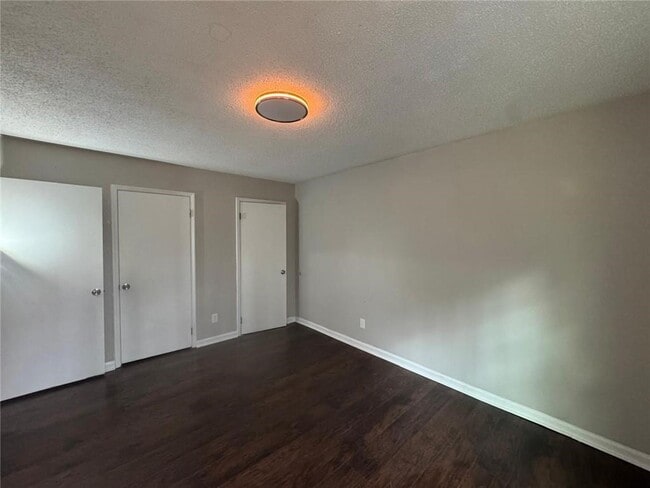 Building Photo - 385 Holly Ridge Dr NW