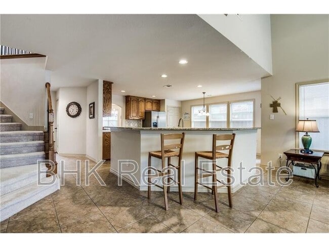 Building Photo - 11861 Tyler Dr