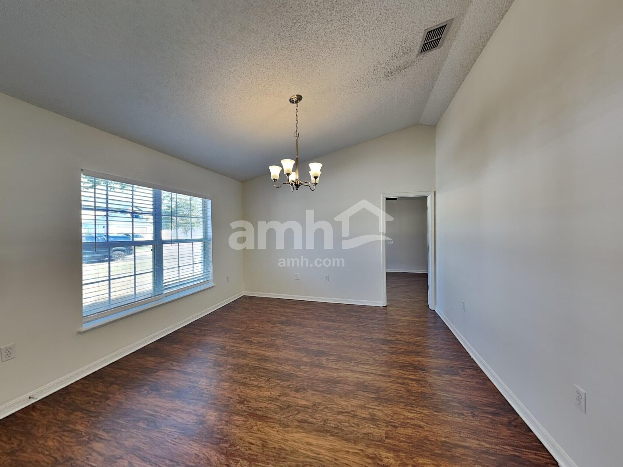 Building Photo - 7378 High Bluff Rd N