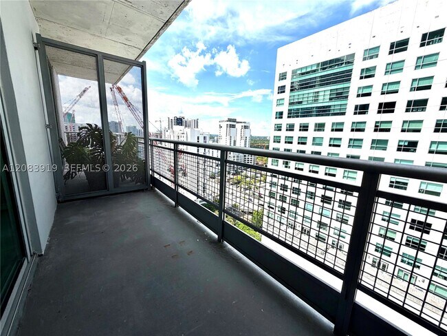 Building Photo - 690 SW 1st Ct