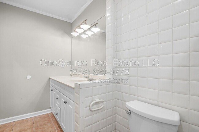 Building Photo - 1806 Augusta Dr