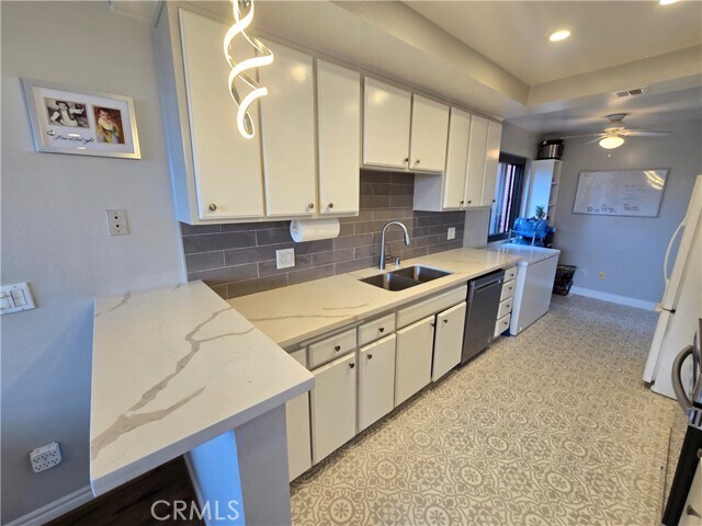 Building Photo - 8828 Pershing Dr