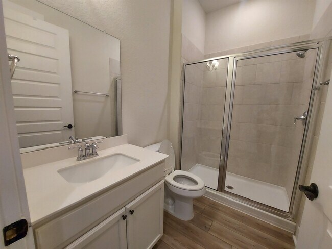 Building Photo - 401 Verbena Dr