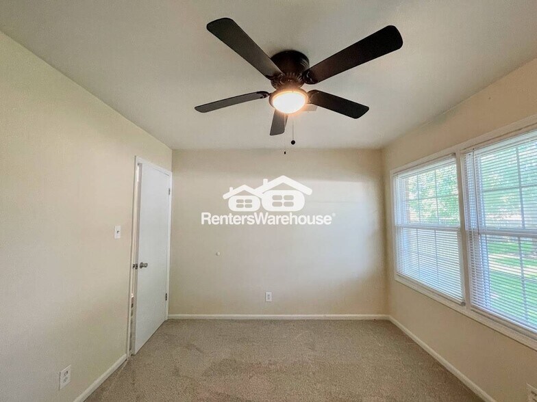 Building Photo - 3717 Cardinal Ln