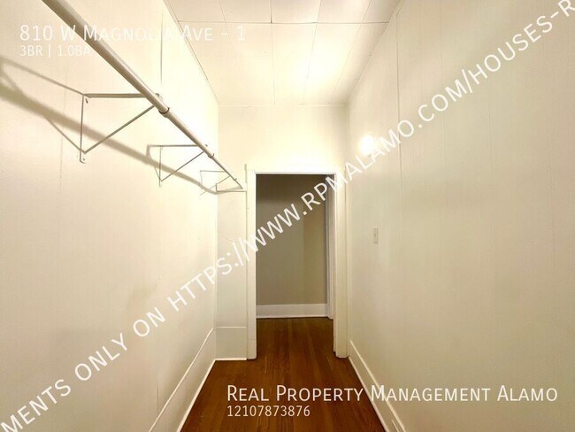 Building Photo - 810 W Magnolia Ave