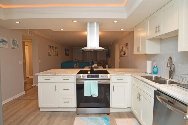 Building Photo - 4908 38th Way S