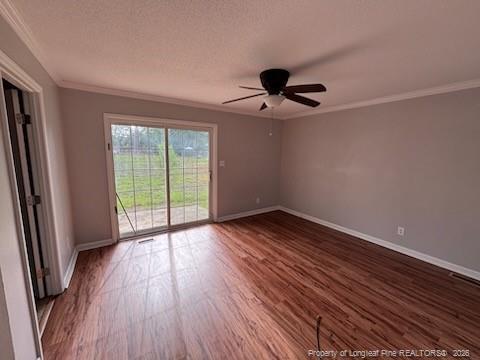 Building Photo - 2043 Lakeridge Dr
