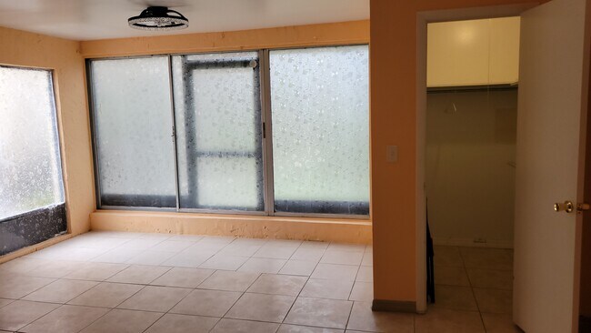 Building Photo - 8628 Tahoe Ct