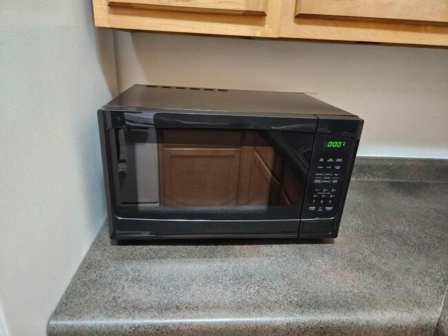 Building Photo - 309 W Washington Ave