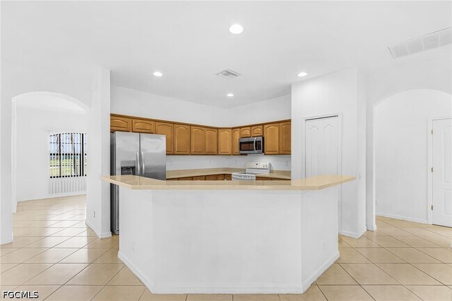 Building Photo - 831 NW 30th St