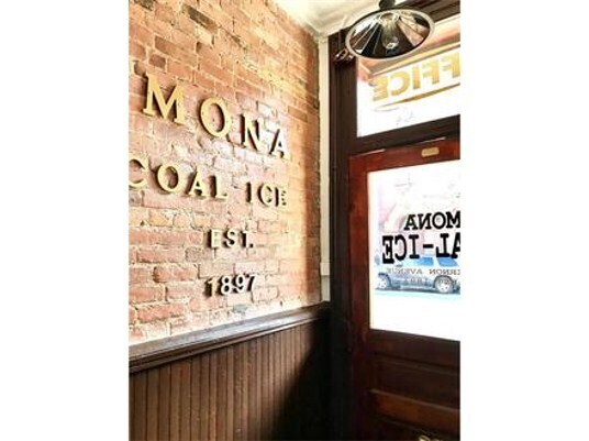 Building Photo - 4910 Vernon Blvd