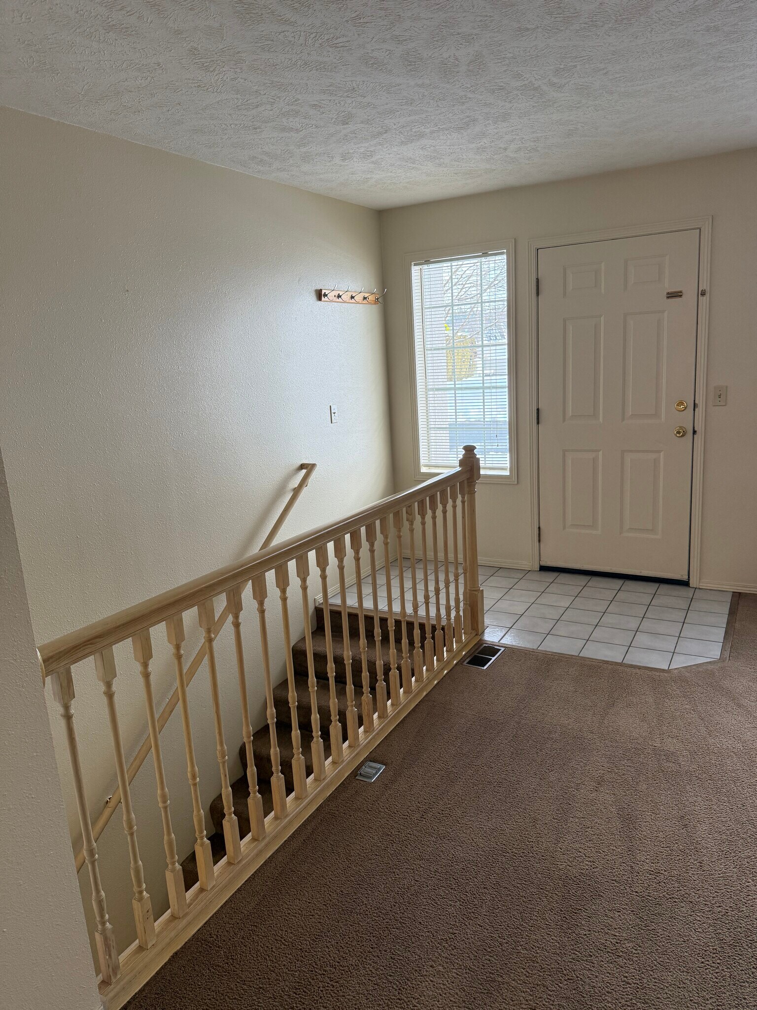 Building Photo - 3418 E 57th Ave