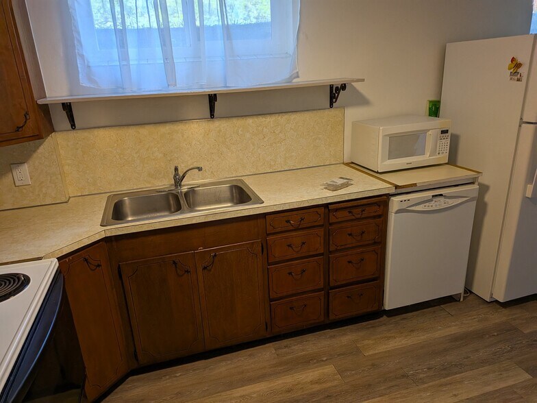Building Photo - 1454 S 320 E