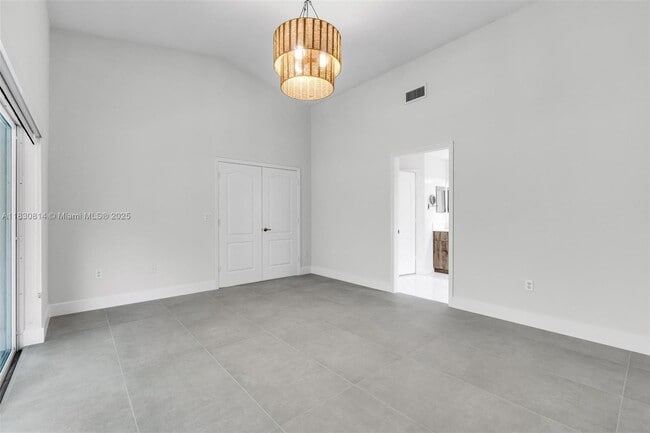 Building Photo - 5212 NW 112th Ct