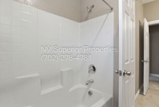 Building Photo - NW!! Pool!!! 5 Bedrooms!!! Bedroom & Bath Downstairs!!! Gated!!!! Covered Patio!!!