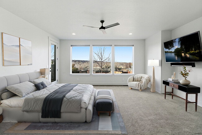 Building Photo - 6777 E Warm Springs Ave