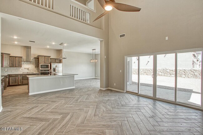Building Photo - 14945 Tierra Haven Ave