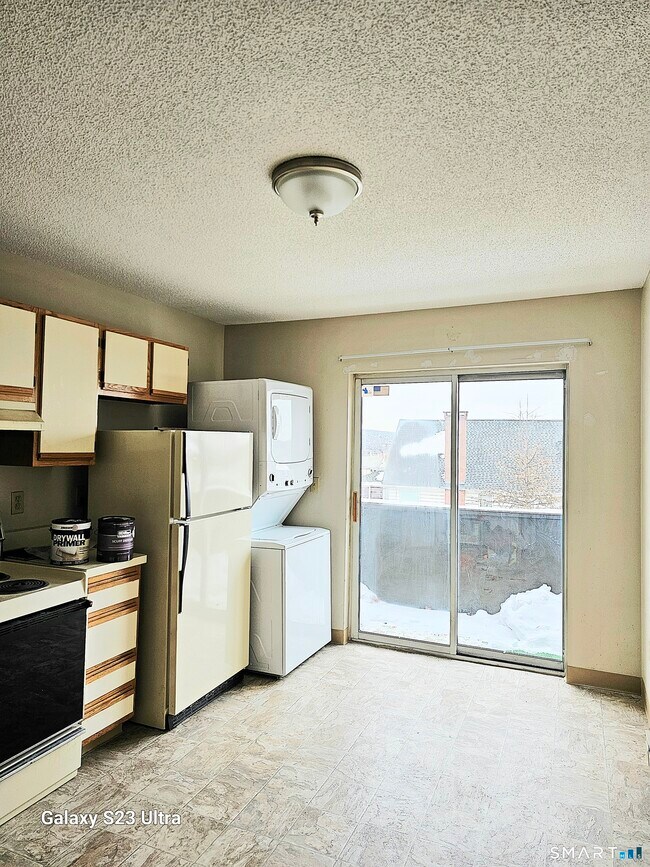 Building Photo - 81 Chipman St