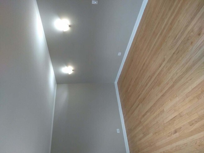 Building Photo - 432 Elmwood Ave