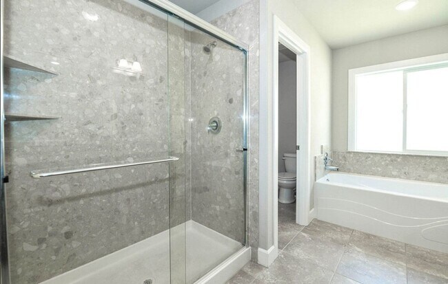 Building Photo - Gorgeous 4BR Home in Canton Park Backing t...