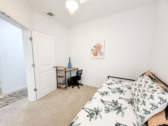Building Photo - 8734 Sand dollar Dr
