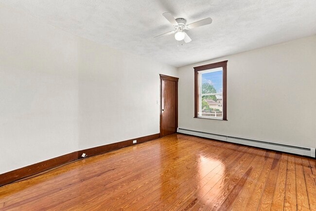 Building Photo - 84 Margin St