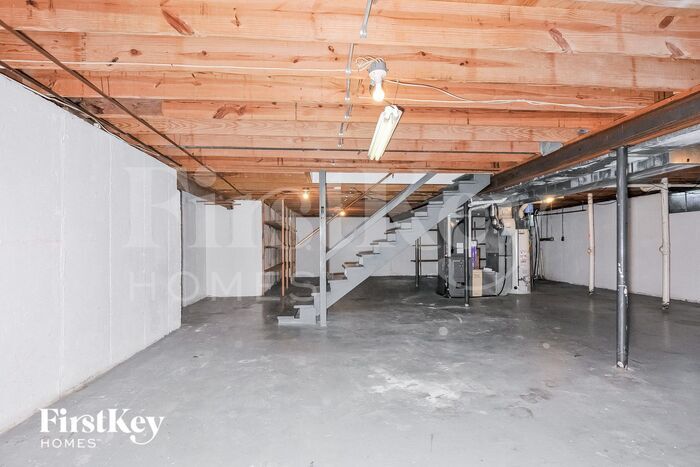 Building Photo - 28 Guyenne Dr