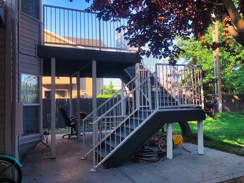 Building Photo - 3814 W Glendale St