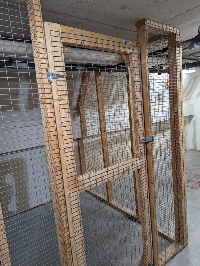 Building Photo - 10 Rogers St