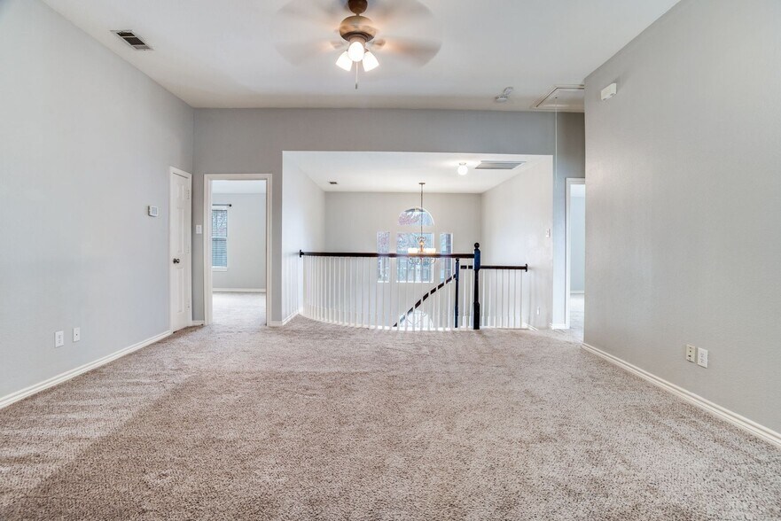 Building Photo - 10640 Line Berry Ln