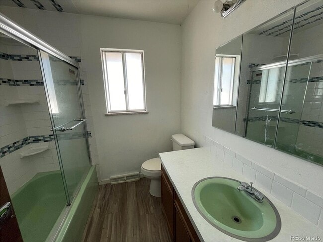 Building Photo - 2833 S Depew St