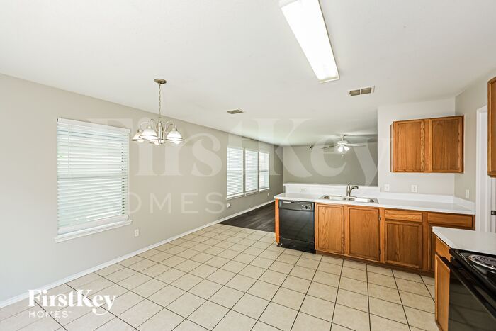 Building Photo - 1560 Sax Leigh Dr