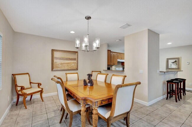Building Photo - 13814 Yarmouth Dr