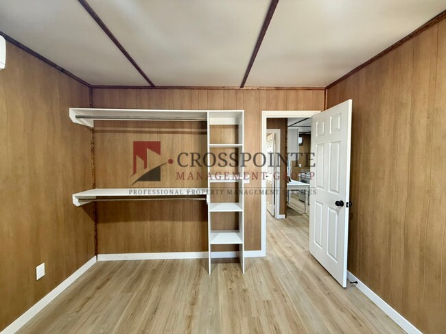 Building Photo - 1809 County Rd 27